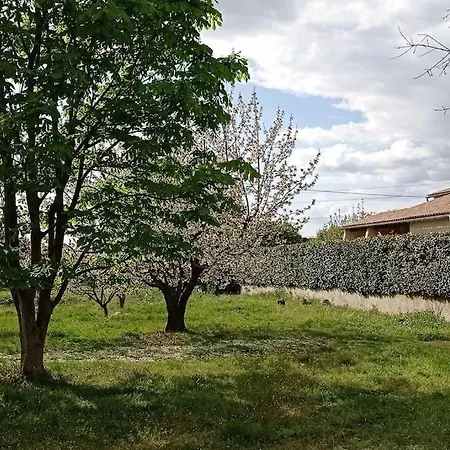 Une Chouette Maison Beaucaire  Exterior foto